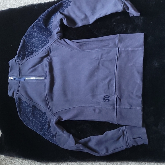 Lululemon Half Zip Sweatshirt - Picture 2 of 2